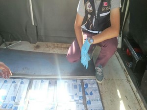 Hakkari’de 2 bin 700 paket sigara ele geçirildi!