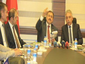 Bakan Eroğlu, Hakkari'de 5 tesisin temelini attı!