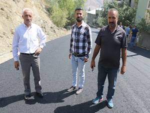 Muhtar Erol'dan yetkililere asfalt teşekkürü!