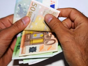En çok Türkler para gönderdi