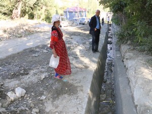 Hakkari’de Su ve drenaj kanalları yapılıyor!