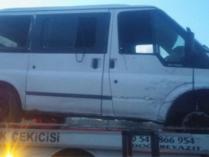 Minibüse ateş açıldı: 3 ölü, 4 yaralı!