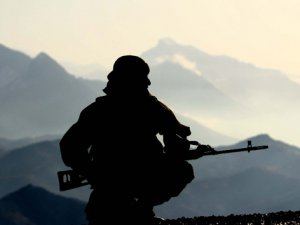 Askeri üst bölgeye saldırı: 2 şehit, 3 yaralı!