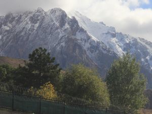 Hakkari çevresine yılın ilk karı yağdı!
