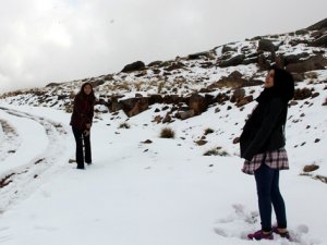 Kentin yüksek kesimlerde 5 santim kar yağdı!