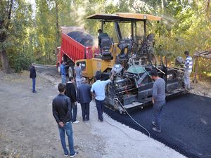 Yüksekova yolları asfaltlanıyor!