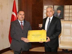 PTT çalışanlarından Vali Toprak'a ziyaret!