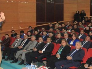 Hakkari’de “Rüzgarın yönünü sen belirle” semineri
