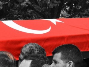 Şemdinli’de korucu şehitler için tören düzenlendi