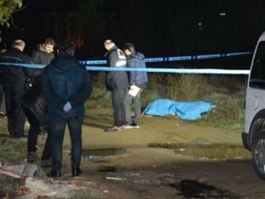 Boğazı kesilmiş erkek cesedi bulundu