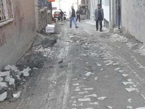 Hakkari’de çamurlu yol kalmayacak!