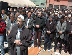 Çözüm çadırında 2.Cuma namazı