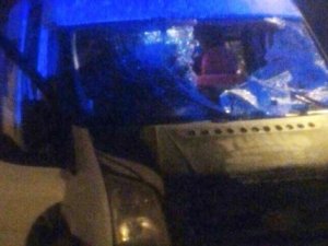 Öğrenci servisi devrildi: 14 yaralı