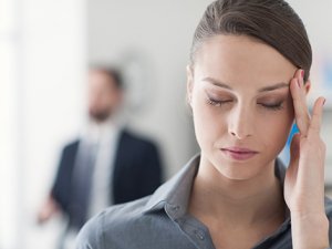 Stres, boyun düzleşmesi ve fıtığı tetikliyor