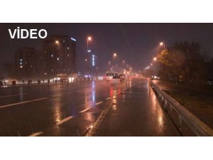 İstanbul'a ilk kar yağdı