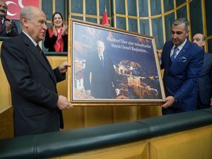 Bahçeli'den Hakkari'ye selam var!