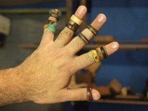 Ahşap yüzükler altınla yarışıyor