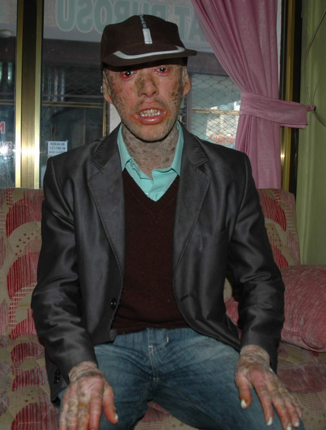 BİR GENCİN ZORLU YAŞAMI