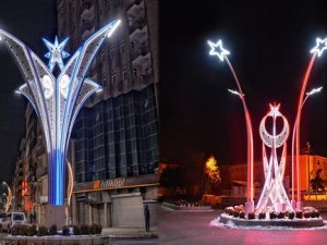 Hakkari geceleri renga renk