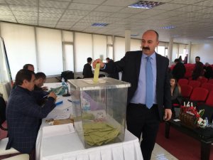 Başkan Akboğa güven tazeledi