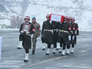 Çukurca şehidine uğurlama töreni