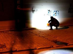 Adana'da bombalı saldırı!