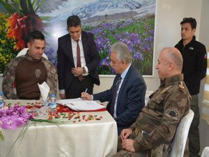 Vali Toprak, polis memurlarının nikah şahitliğini yaptı