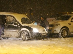 Ardahan kent merkezi beyaza büründü