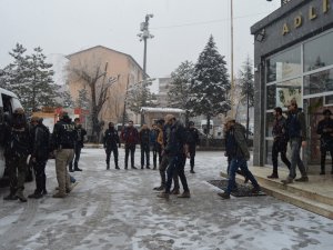 Hakkari'de 6 kişi tutuklandı!