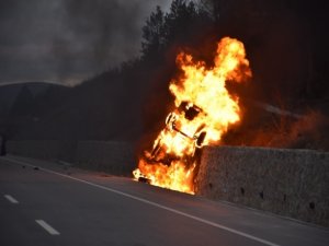 Korkunç kaza! 5 kişi feci şekilde can verdi!