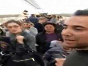 Yolcular uçakta sinir krizi geçirdi!