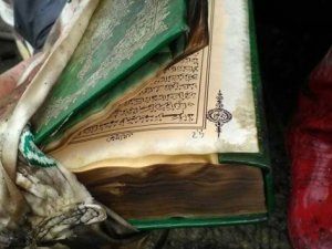 Kül olan evde Kur’an-ı Kerim yanmadı