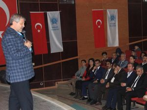 Prof. Dr Maranki Hakkari’ne konferans verdi