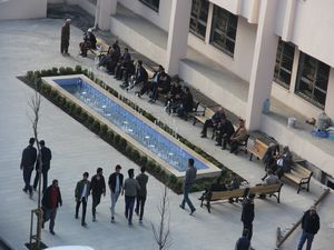 Hakkari’de ilk defa Fıskiyeli Süs havuzu yapıldı