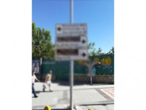 Tabelalara ve yön levhalarına yeni düzen!