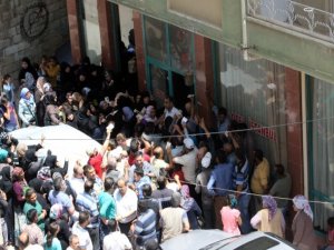 Kuyruğun sonu görünmedi!