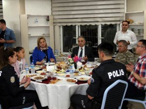 Hakkari İl Emniyet Müdürlüğünden iftar programı