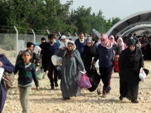 Suriyeliler akın akın bayrama gidiyor!