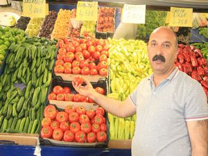 Hakkari'de meyve ve sebze fiyatları cep yakıyor!