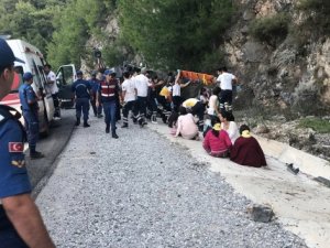 Mibüsün freni patladı: 6'sı çocuk 20 yaralı