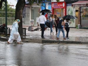 Hakkari ve çevre illerde kuvvetli yağış uyarısı