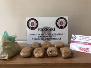 Toprağa gömülü 7.180 gram eroin ele geçirildi