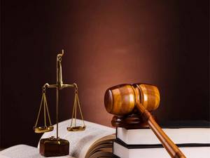 Kocasından Para İsteyen Tazminat Ödeyecek