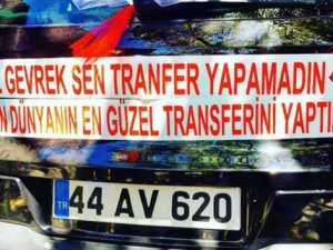 Gelin arabasına yazdırdı