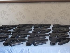 62 adet kurusıkı tabanca ele geçirildi