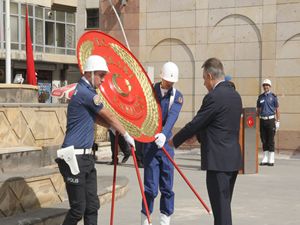 Hakkari’de 19  Eylül  Gaziler günü kutlandı