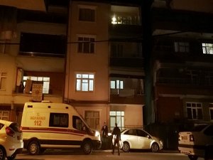 Yaşlı kadın evinde asılmış bir şekilde bulundu