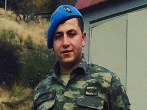 Şehit Özdemir için Hakkari’de tören düzenlendi