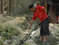 Lağım suyu kapatıldı