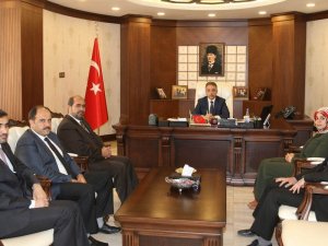 Din görevlilerinden Vali Toprak'a ziyaret